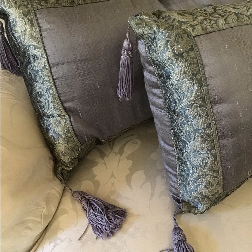 Bolster Bedroom pillows
